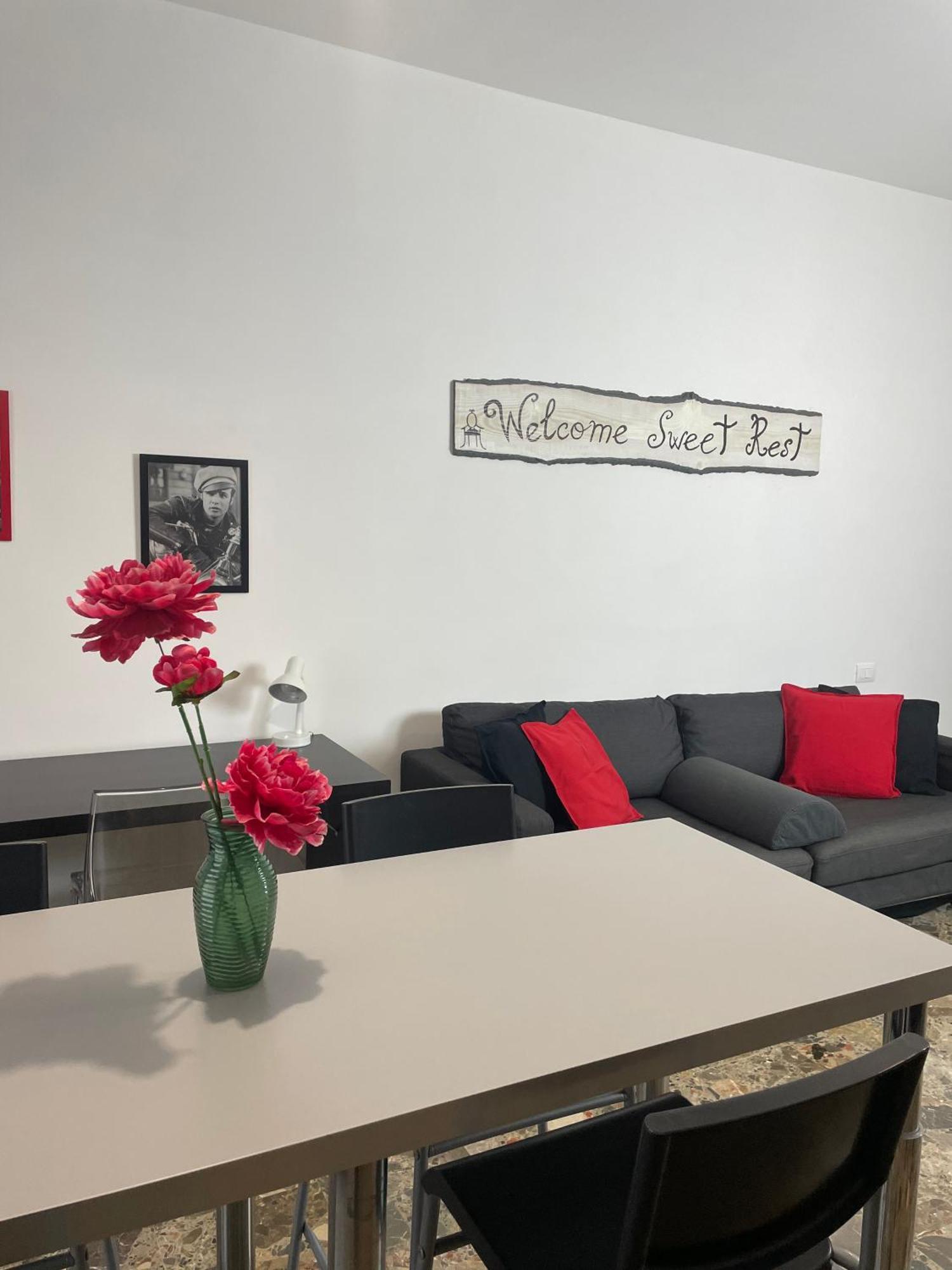 Trastevere Station Sweet Rest Рим Экстерьер фото
